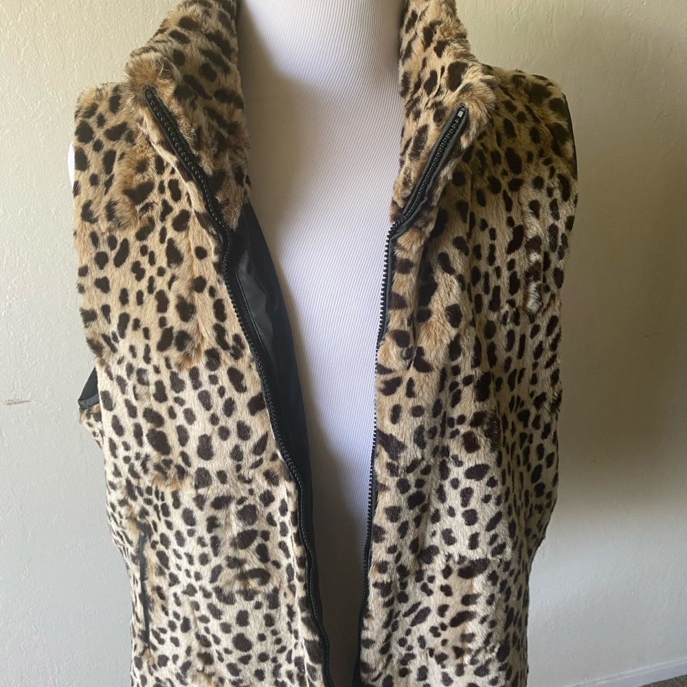 VEST faux fur cheetah reversible